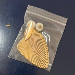 Gold Vintage Fan Earrings